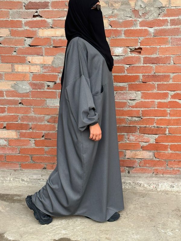 ABAYA SYRINA Gris foncé à rayure (NEW) – Image 3