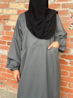 ABAYA SYRINA Gris foncé à rayure (NEW)