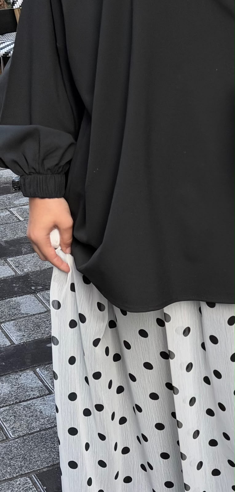 AVA - Haut croisé noir – Image 4